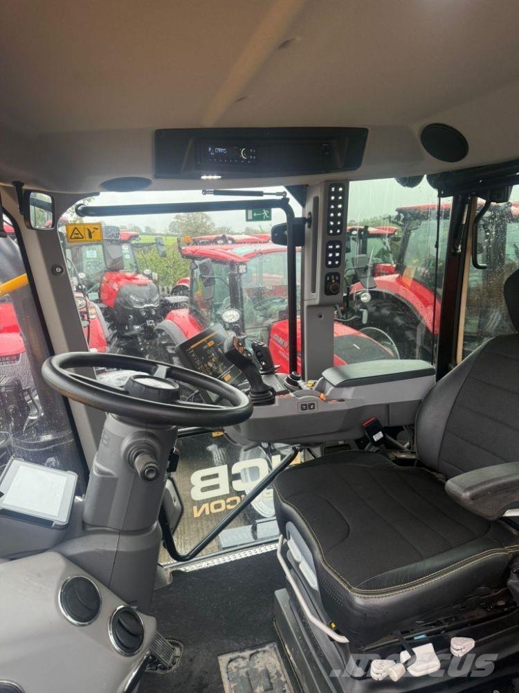 JCB Fastrac 4220 Traktory