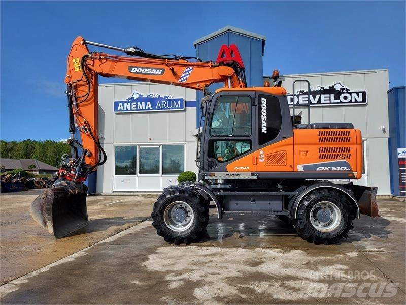 Doosan DX140W-5 Kolesové rýpadlá
