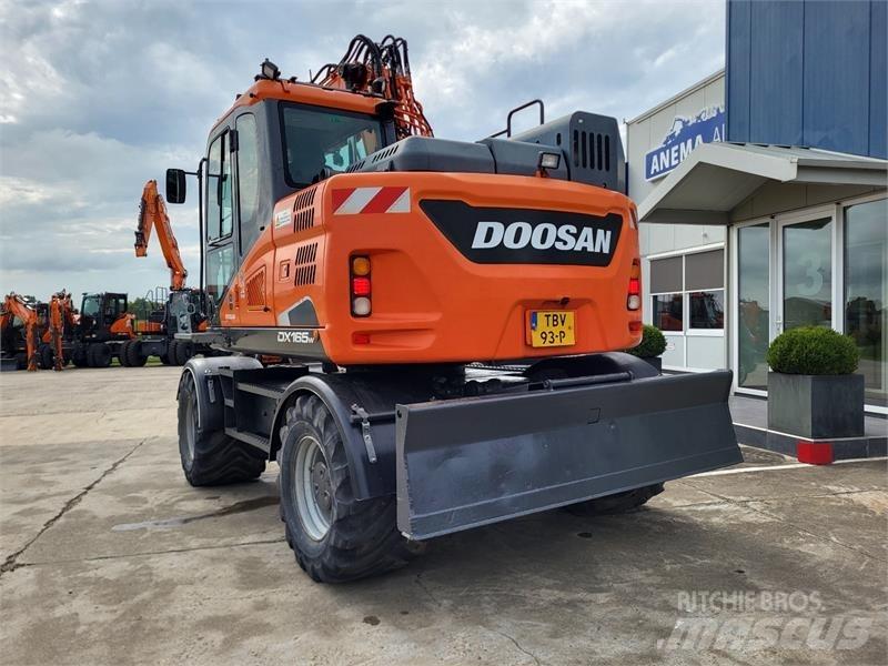 Doosan DX165W-5 Kolesové rýpadlá