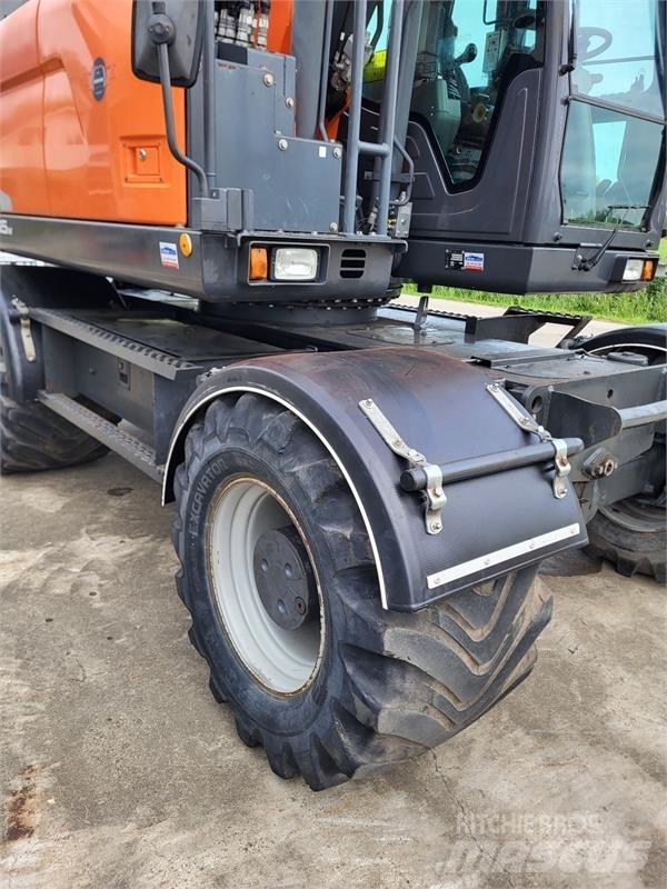 Doosan DX165W-5 Kolesové rýpadlá