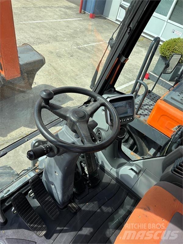 Doosan DX170W-5 Kolesové rýpadlá