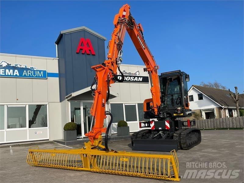 Doosan DX63-3 Midi rýpadlá 7 t - 12 t