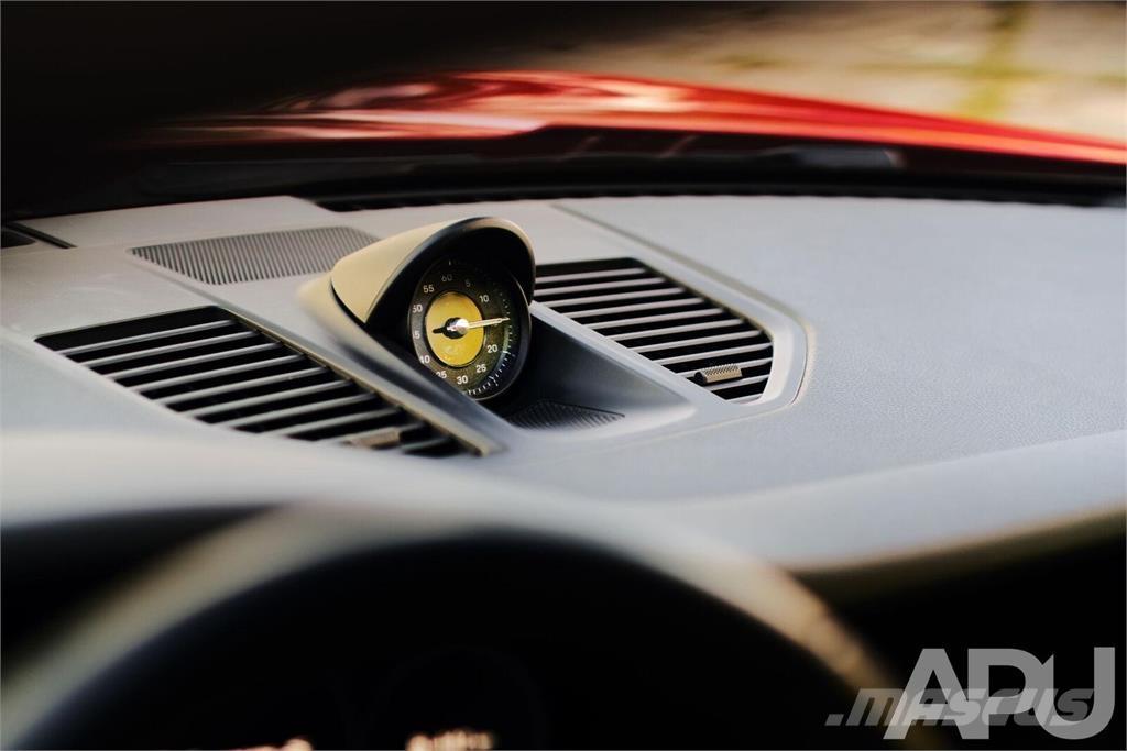 Porsche 911 Automobily