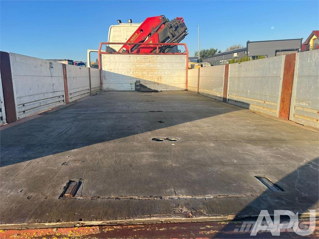 Volvo FM12 Plošinové nákladné automobily/nákladné automobily so sklápacími bočnicami