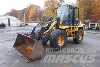 CAT IT14G Kolesové nakladače