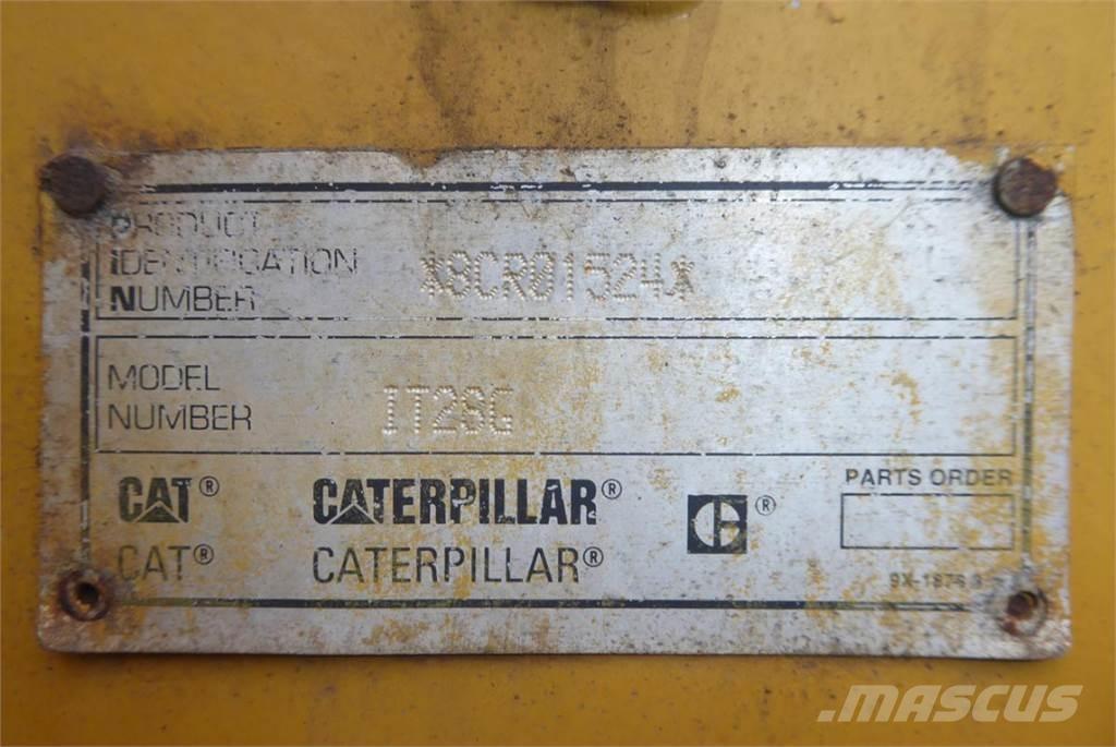 CAT IT28G Kolesové nakladače