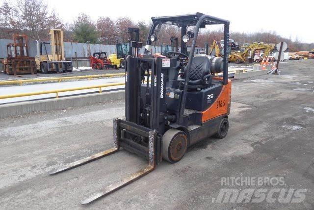 Doosan GC25P-5 Iné