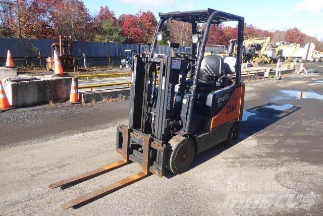 Doosan GC25P-5 Iné