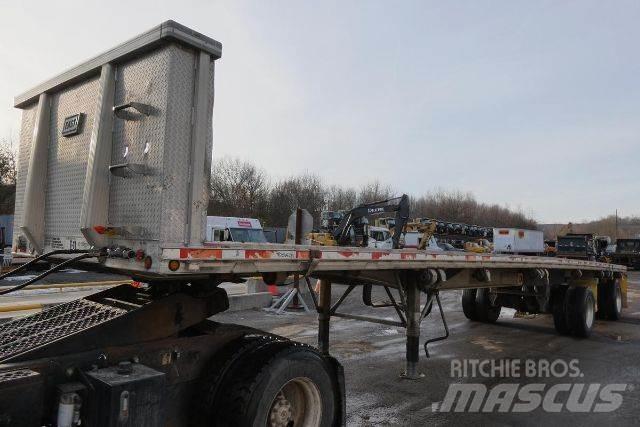 East Mfg FLATBED Valníky