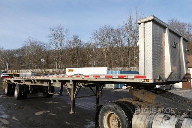 East Mfg FLATBED Valníky