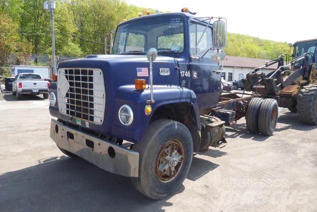Ford 8000 Nákladné vozidlá bez nadstavby