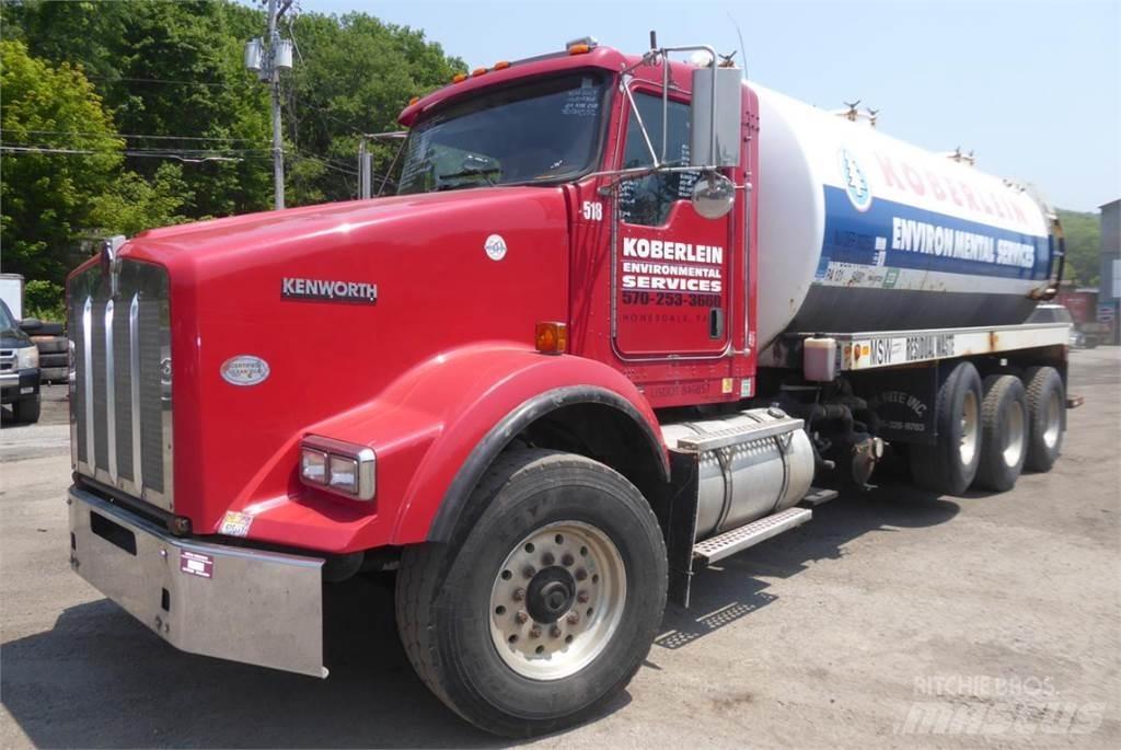 Kenworth T800 Kombinované/Čerpacie cisterny