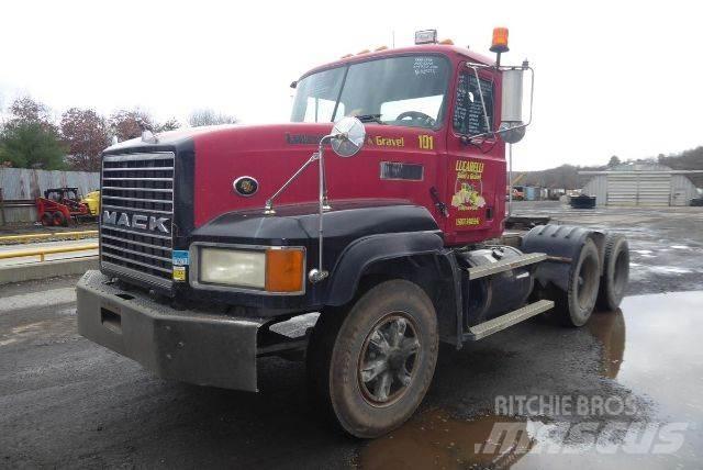 Mack CL713 Nákladné vozidlá bez nadstavby