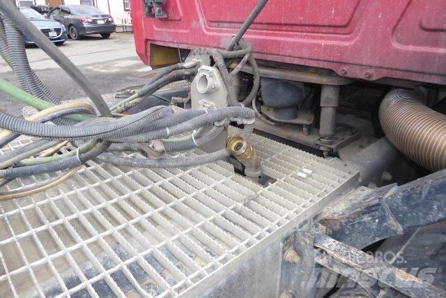Mack CL713 Nákladné vozidlá bez nadstavby