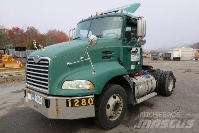 Mack CXN612 Nákladné vozidlá bez nadstavby