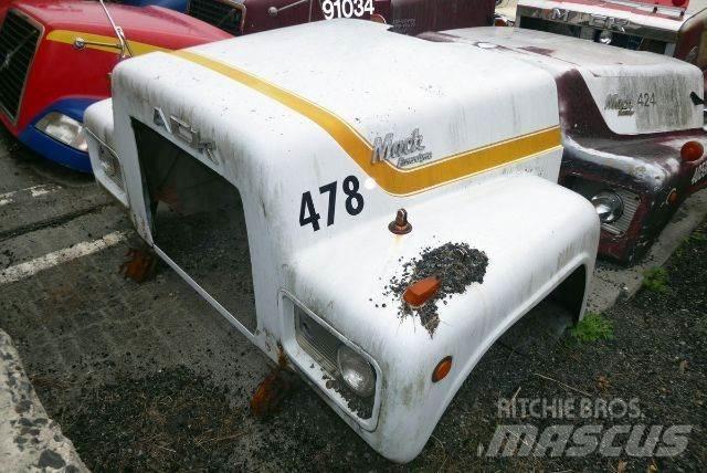 Mack R690T Doprava – ostatné
