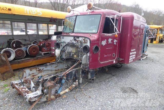 Peterbilt 379 Kabíny a interiér