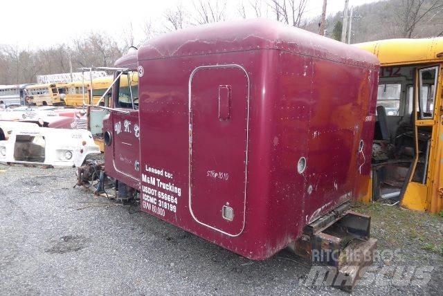 Peterbilt 379 Kabíny a interiér