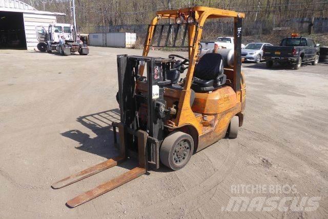 Toyota 7FGCU25 Iné