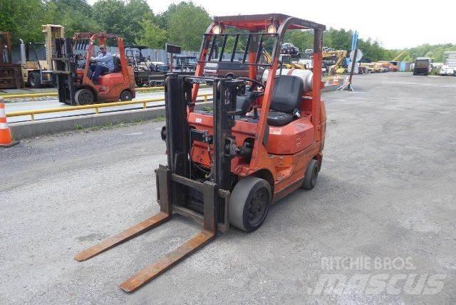 Toyota 7FGCU25 Iné