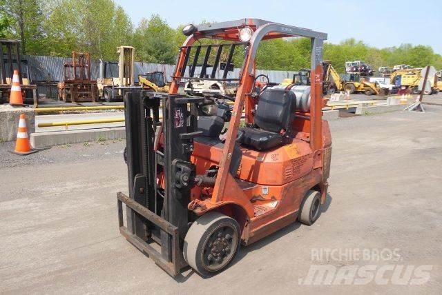 Toyota 7FGCU25 Iné