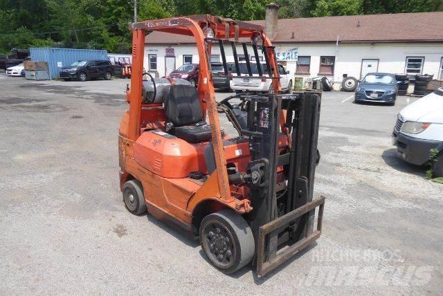 Toyota 7FGCU25 Iné