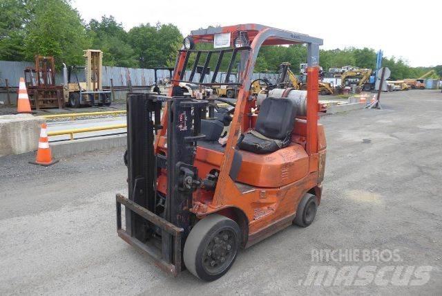 Toyota 7FGCU25 Iné