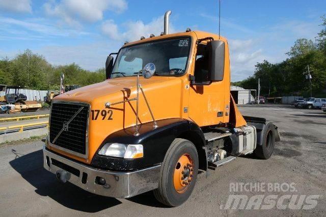Volvo VNM42T Nákladné vozidlá bez nadstavby