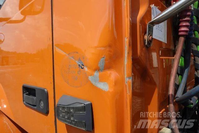 Volvo VNM42T Nákladné vozidlá bez nadstavby