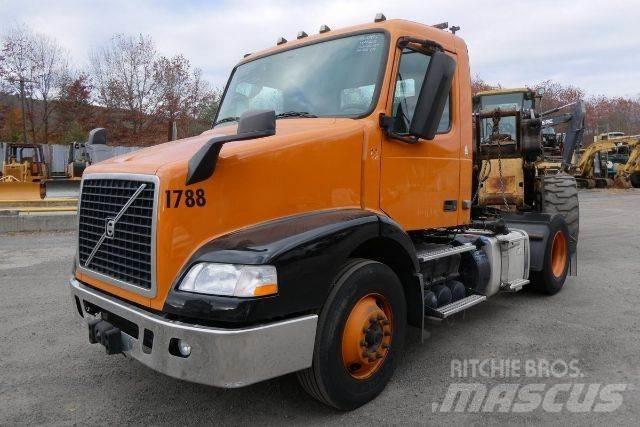 Volvo VNM42T Nákladné vozidlá bez nadstavby