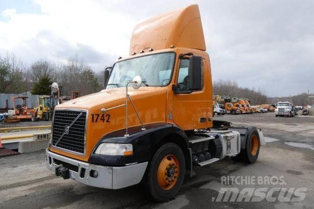 Volvo VNM42T Nákladné vozidlá bez nadstavby
