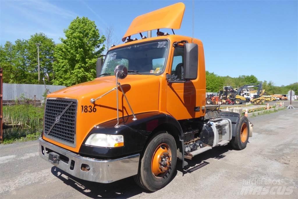 Volvo VNM42T Nákladné vozidlá bez nadstavby
