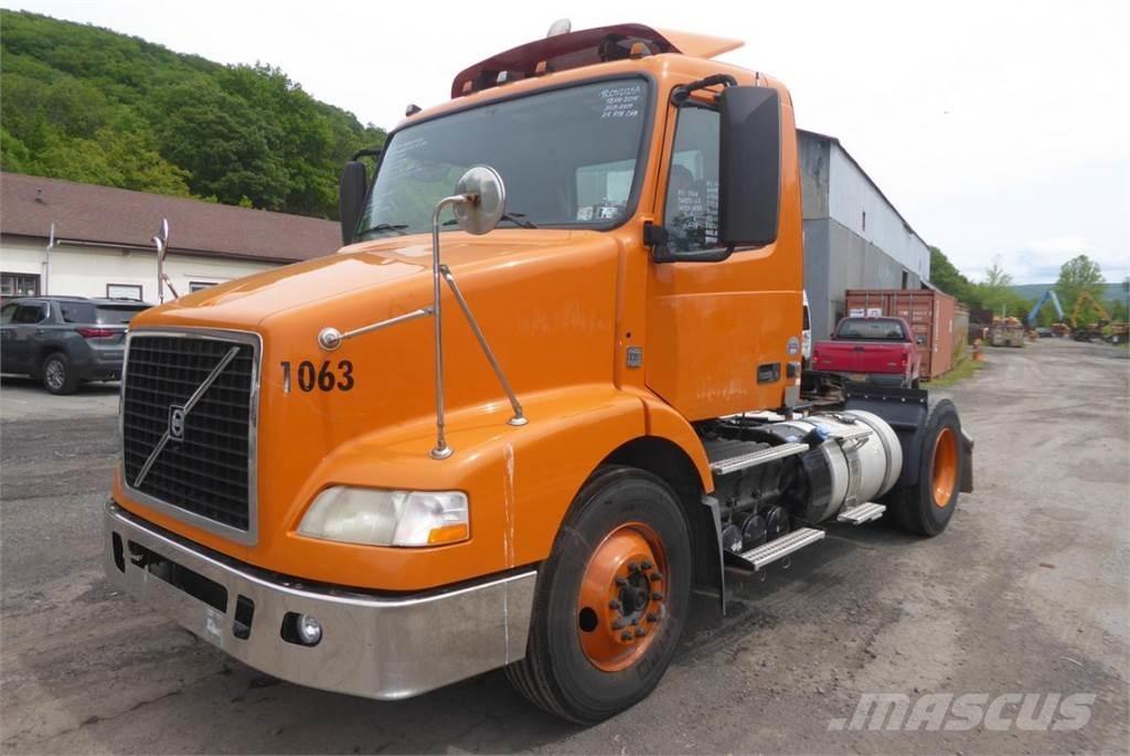 Volvo VNM42T Nákladné vozidlá bez nadstavby