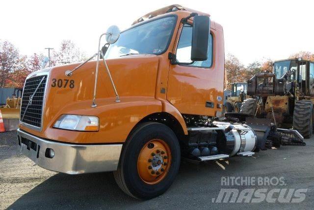 Volvo VNM64T Nákladné vozidlá bez nadstavby