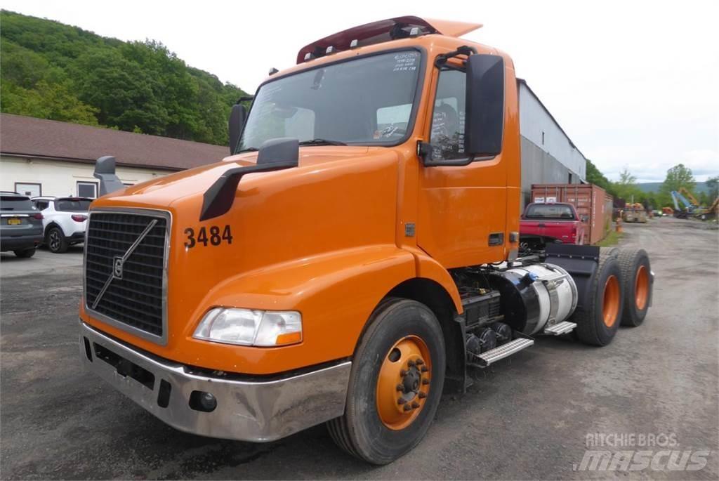 Volvo VNM64T Nákladné vozidlá bez nadstavby