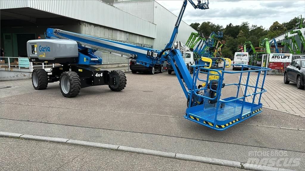 Genie S-65 XC Kĺbové plošiny