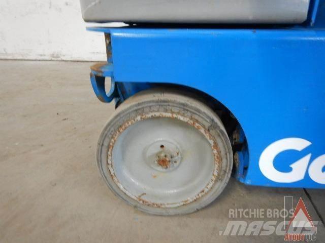 Genie GR-15 Kĺbové plošiny