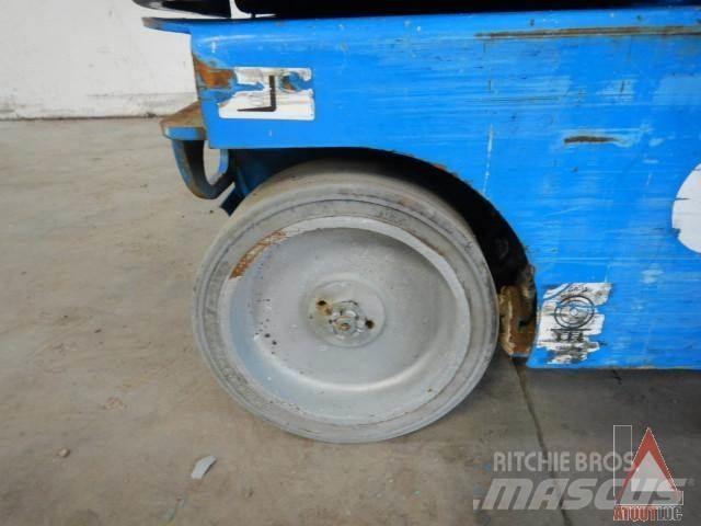 Genie GR-15 Kĺbové plošiny