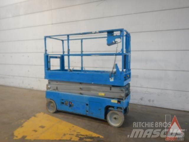 Genie GS-2032 Kĺbové plošiny