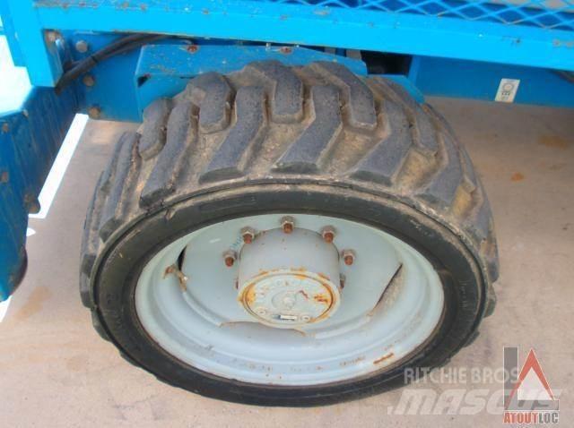 Genie GS-5390RT Kĺbové plošiny