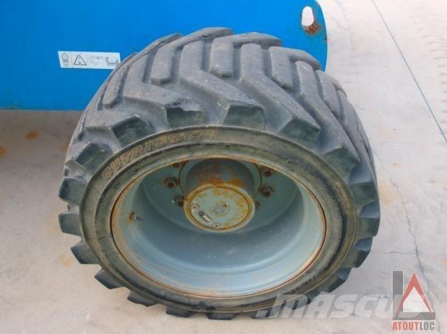 Genie S-85 Kĺbové plošiny