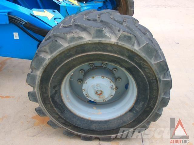 Genie Z-135/70 Kĺbové plošiny