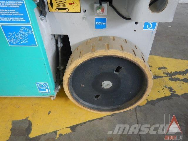 Imer IM14122 Kĺbové plošiny