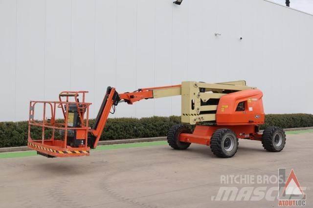 JLG 520AJ Kĺbové plošiny