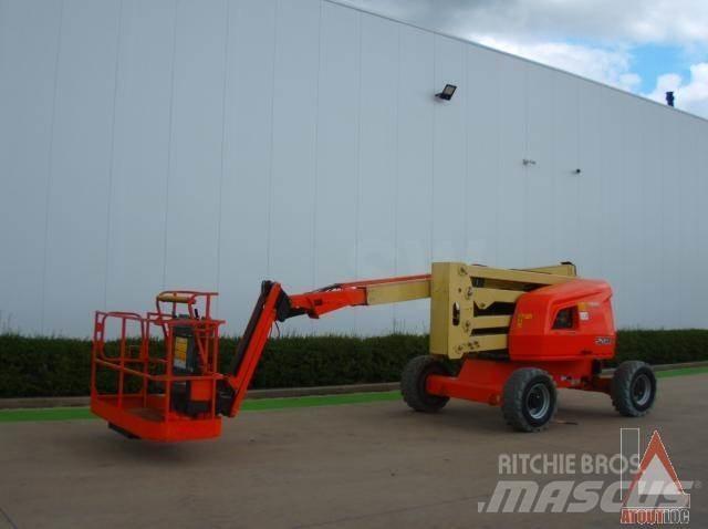 JLG 520AJ Kĺbové plošiny