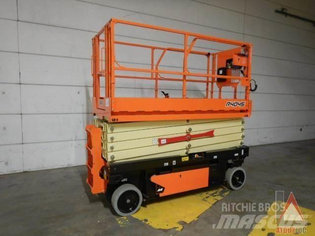 JLG R4045 Kĺbové plošiny