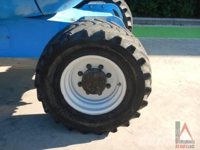 Manitou 200 ATJ Kĺbové plošiny