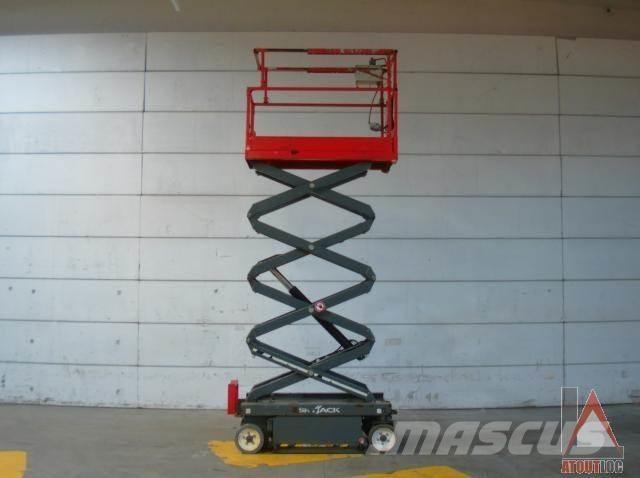 SkyJack SJ3219 Kĺbové plošiny