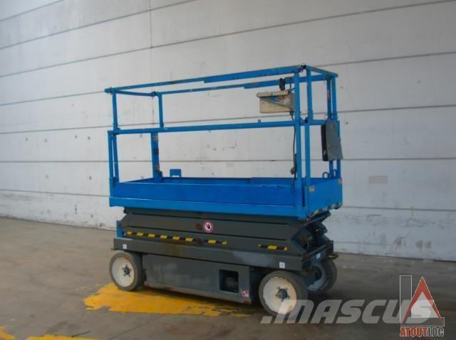 SkyJack SJ3220 Kĺbové plošiny