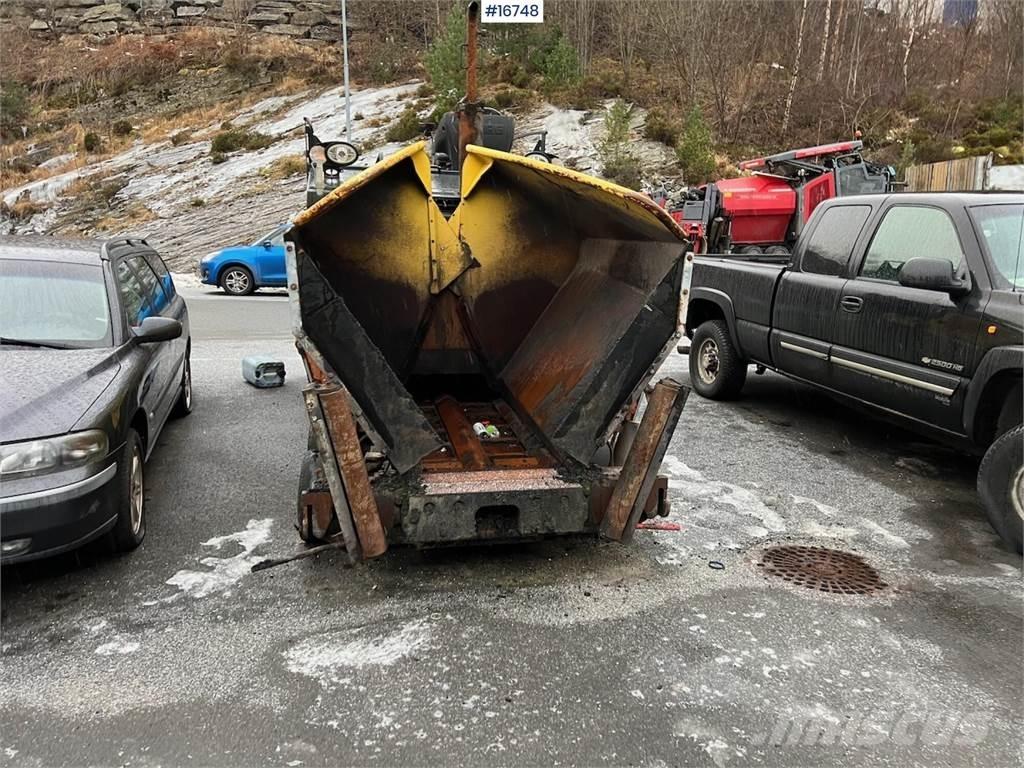 Bomag BF 300P Finišéry